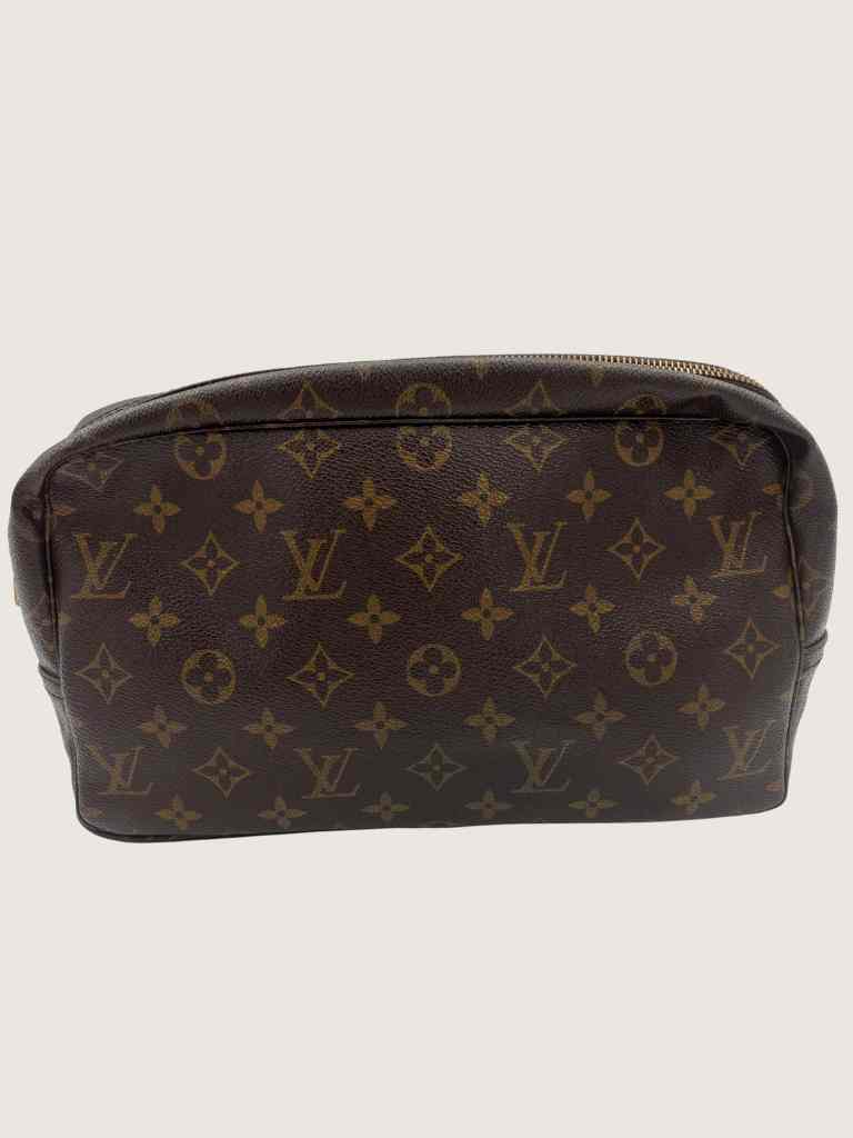 LOUIS VUITTON Pouch